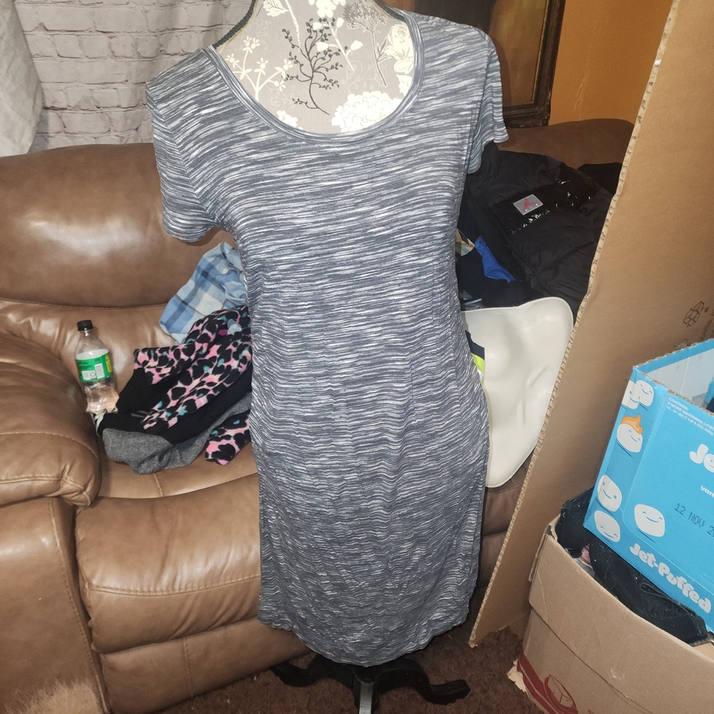 Elegant Gray Midi Dress